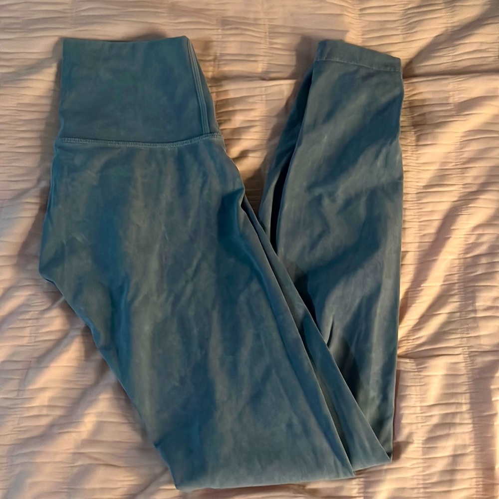 Lulu lemon wunder under 25” leggings in tie dye blue